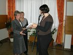 podelitev priznanja društvu in zahvala kontaktni osebi s strani predstavnice ZDSGS